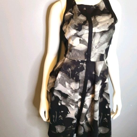 New with Tags Floral Fit and Flair Dress XS - Picture 6 of 11